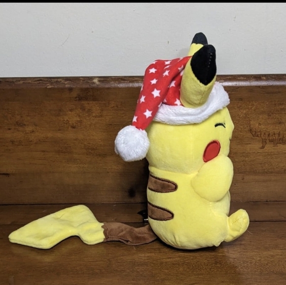 Pokemon Christmas Holiday Santa Claus Pikachu Plush Soft Toy - Picture 3 of 6